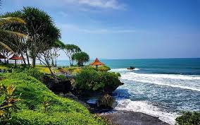 Kepala disparbud jabar, dedi taufik menjelaskan, keputusan tersebut diambil menyusul membludaknya wisatawan di pantai batu karas sekaligus respons cepat pemkab pangandaran. Pantai Batu Karas Di Ciamis Destinasi Menarik Bagi Para Peselancar Wisatabaru Com