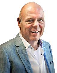 Onderhand alweer drie seizoenen lang zijn peter gillis en nicol te zien in hun enorme villa van 1,4 miljoen euro in het. Oostappen Groep Vakantieparken Home Facebook