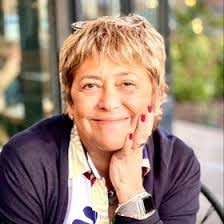 Patricia Parente's Instagram, Twitter & Facebook