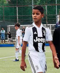 Вот как живет сын роналду в 2021!#роналду #криштиануроналдумладший #криштиануроналду. Krishtianu Mladshij Uzhe Superzvezda Poker Za Yuve Brend Odezhdy I Strogie Trenirovki O Duhe Vremeni Blogi Sports Ru