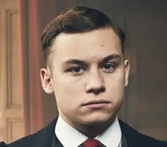 Peaky Blinders Haircuts and Pro Styling Tips for Men