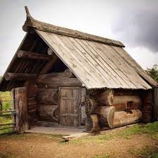 Epingle Par Nejib Sur Granges Maison A Dome Maison Bois Cabane Bois