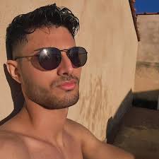 Brian Almeida (@brian.almeiida) • Threads, Say more