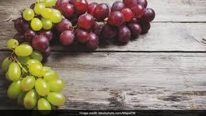 Most of the calories in grapes come from carbs, of which the majority is sugars. Calories In Grapes Heres Why You Should Add This Superfood To Your Diet Ndtv Food