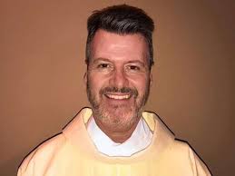 Suburban men answer the call, become Catholic deacons