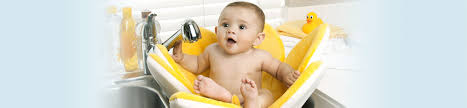 Blooming bath's plush materials cradle and cushion your baby like no other baby tub can. Baby S First Bath At Home Blooming Bath Review Giveaway Mommy S Block Party