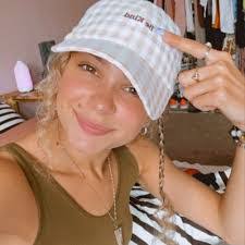 Ami Reed's Instagram, Twitter & Facebook