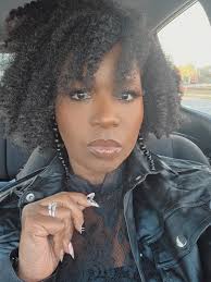 When I'm not walking or working, I'm singing 🎤✨ So extremely grateful...