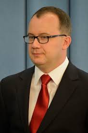 Adam bodnar bardzo często mówi o rzeczach, które w parlamencie są słuchane z niechęcią (znany jest wszystkim przypadek, gdy przedstawiał roczne sprawozdanie o działalności. Adam Bodnar Wikicytaty