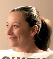 POKOCHAJ SIEBIE, BY ZNALEŹĆ MIŁOŚĆ