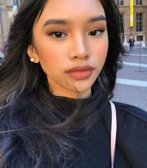 Natural Beauty Without Makeup Asian American Girl Koreanmakeupproducts Koreanmakeuptips Tanned Makeup Beauty Without Makeup Tan Skin Makeup