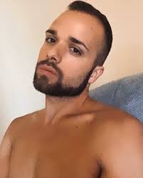 Bebe dime que haces, Este viernes y el resto de tu vida, Porque yo no tengo  planes, ¿Nos vemos o qué?, ¿Nos casamos o qué?, O nos comemos y que el  tiempo