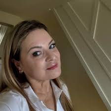 My wife and I are wanting to move back to Dorset. We did live in Bridport  but had to move back to Hampshire to help with family. My wife loves her  yoga