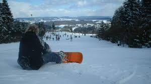 Description de la station, ses pistes de ski et remontées mécaniques, ses bonnes adresses tout pour préparez au mieux votre séjour à baraque de fraiture. Baraque De Fraiture Ardennen Nl Vakanties Informatie