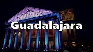 Una de las principales y más completa mueblería de tonalá donde podrás elegir entre. Tonala Jalisco Mexico Tianguis De Artesanias Youtube