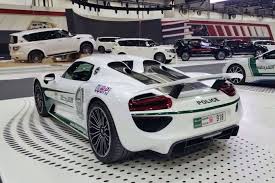 Dubai Police Cars Scheich Polizei Fahrt Nissan Porsche Ferrari Polizeiautos Polizei Schicke Autos