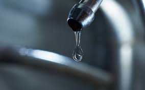 Sebanyak 31 kawasan di klang akan mengalami gangguan bekalan air tidak berjadual selepas paip utama berukuran 1,050 milimeter dari kolam terminal bukit jelutong ke kolam lipat kajang bocor, awal pagi tadi. Paip Pecah Gangguan Bekalan Air 6 Kawasan Di Klang Shah Alam Hingga Esok Free Malaysia Today Fmt