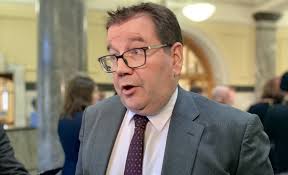 Robertson throws his weight behind the RBNZ's call