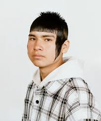 Mexican men's hairstyles are all about taking classic cuts like the caesar or fringe and adding unique flair. These Hairstyles Are Currently Popular Among Mexican Urban Teens