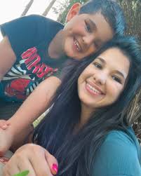 A vida é melhor quando você se ama primeiro."🥰👏