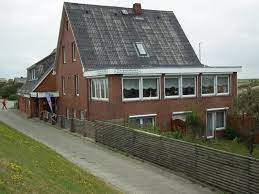 Das hotel haus seeblick auf neuwerk können sie direkt hier zu günstigen preisen bei verfügbarkeit online buchen für alle rückfragen zum inhalt oder bildern unserer reiseinformation bzw. Insel Neuwerk Cuxhaven Hotel Restaurant Heuhotel Reiterhof Moglich