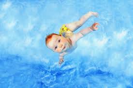 Unterwasser Fotos Vom Babyschwimmen Babyschwimmen Kurse Infos Fotos Unterwasser Babyschwimmen Kleinkinderschwimmen Kurse Unterwasserfotoshootings Bab Creatures Pool Float Pool