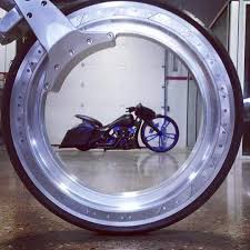 We rarely happen to see a concept motorcycle that features no frame whatsoever, but when we do it reminds us of john britten's revolutionary motorcycle from the early. Hubless Ballistic Cycles