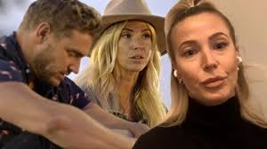 'Love Is Blind' Co-Stars Shake Chatterjee and Kyle Abrams Have Online Feud  Ahead of Reunion