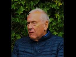 Alex Doyle (@alexdoyle222)