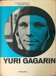 Yuri Gagarin da Burchett, W.