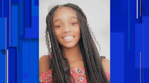 If you think that girls with natural hair may experience struggles with originality and creativity of their hairstyle, you are definitely wrong. Detroit Police Want Help Finding Missing 12 Year Old Girl