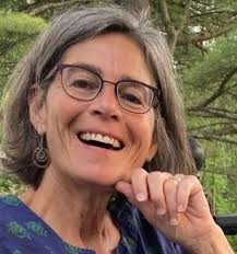 Lisa Markowitz's Instagram, Twitter & Facebook