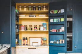 حلول عملية للتخزين في مطابخ مودرن صغيرة المساحة ديكورات أرابيا