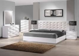 Le ultime tendenze d'arredamento parlano chiaro: Camera Da Letto Bianca Proposte Da Sogno Dalle Tonalita Candide Con Accenti Di Colore Archzine It