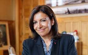 Retrouvez toutes les infos sur anne hidalgo avec gala.fr ! Anne Hidalgo Ville De Paris