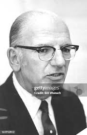 124 Bill Chisholm Stock Photos, High-Res Pictures, and Images