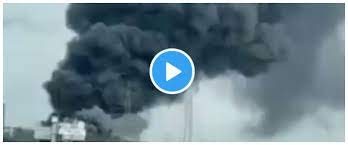 Ci sono diversi operai feriti gravemente e altri dispersi, ma si rischia anche un vero e proprio disastro ambientale. Krsnyj1eezrbhm