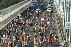 Critical Mass 2020 Alle Termine Stadte Regeln Vision Radfahren De