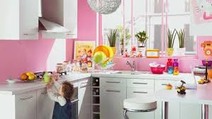 Credences Colorees Pour Cuisine Enjouee Diaporama Photo