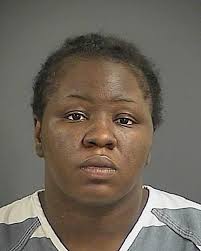 Woman accused in boyfriend's stabbing