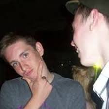 Stream Robbie Moors music