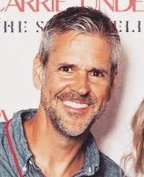 San Antonio Uncovered: Fun Facts and Hidden Histories: Rybczyk, Mark Louis,  Rivard, Robert: 9781595347572: Amazon.com: Books