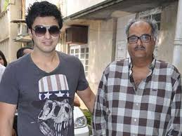 The actor lost his mother a few months before his debut film was about to release in. Arjun Kapoor Boney Kapoor Sridevi Arjun Kapoor Breaks Ice On Dad Boney Kapoor And Sridevi Marriage Says Leaving My Mom Was Not Ok Arjun Kapoor Breaks Silence On Sridevi And Bonnie Kapoor S