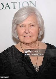 1,349 Joanne Hall Photos & High Res Pictures