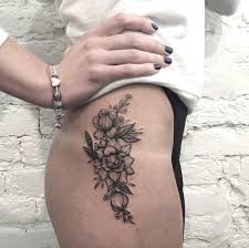 Nautical star tattoos on hips tattoo society magazine. Tattoos For Girls On The Hip Concepts And Sensual Designs Nexttattoos