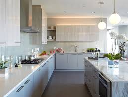 The air cleaner should be installed at a height of not less than 70cm for an electric one, and not less than 80cm for a gas oven. What Homeowners Want In Kitchen Islands Now