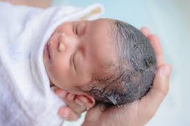 Follow this recipe to make a herbal bath, padsicles or a postpartum herbal peri bottle. Bath Time For New Babies Health Beat Spectrum Health