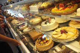 If You Are Looking For The Best Birthday Cake Glendale Has Around It Is Found At Art S Bakery Glendale The Best Of The Cool Birthday Cakes Arts Bakery Bakery