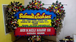 (pengirim) mengucapkan selamat dan sukses atas pelantikan yang telah dijalankan sebagai pengurus forum (nama lembaga) pada periode (tahun). Bunga Papan Selamat Sukses Toko Bunga Bandung Adias Florist