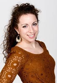 Mara Warren's Instagram, Twitter & Facebook